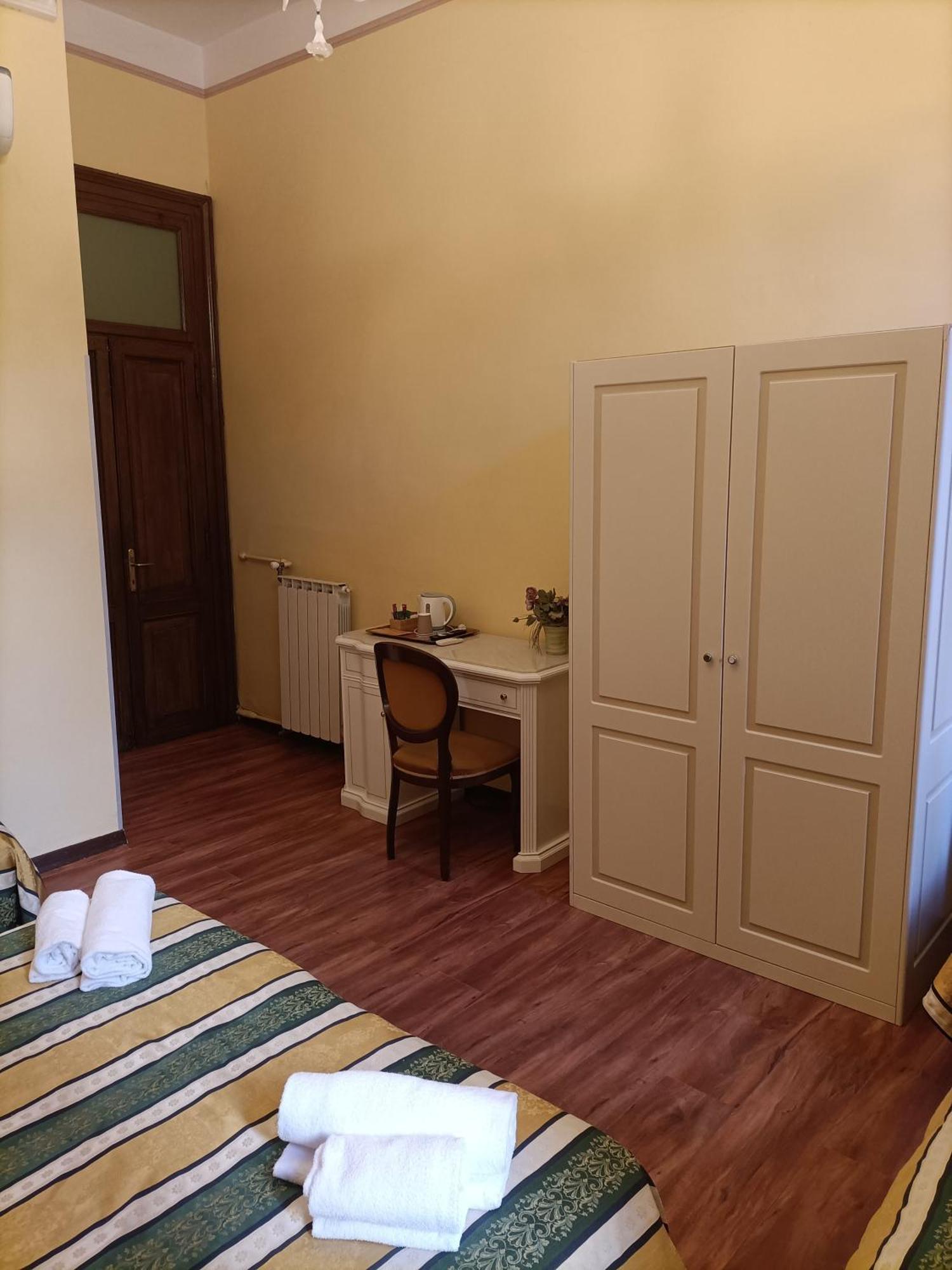 Palazzo Lion Morosini - Check In Presso Locanda Ai Santi Apostoli البندقية المظهر الخارجي الصورة