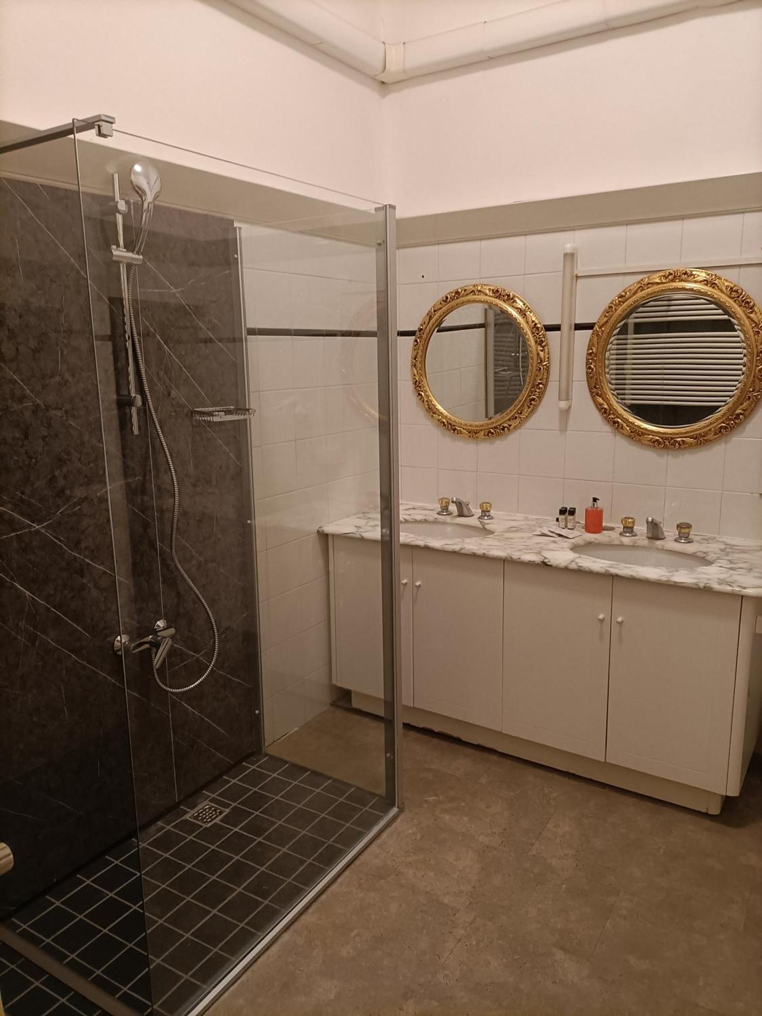 Palazzo Lion Morosini - Check In Presso Locanda Ai Santi Apostoli البندقية المظهر الخارجي الصورة